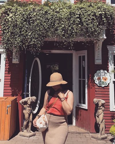 Customer photo review of Puso Hardin Pyramid Clutch