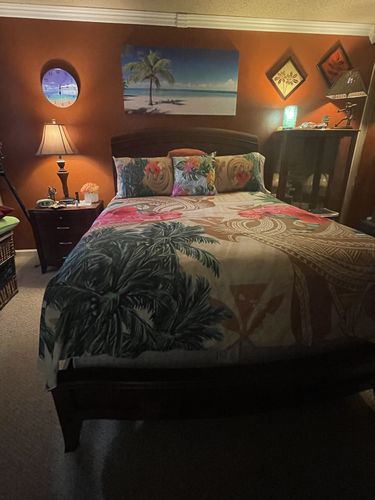 Customer photo review of Hawaii Kanaka Maoli Plumeria Palm Trees Hammer Shark Bedding Set
