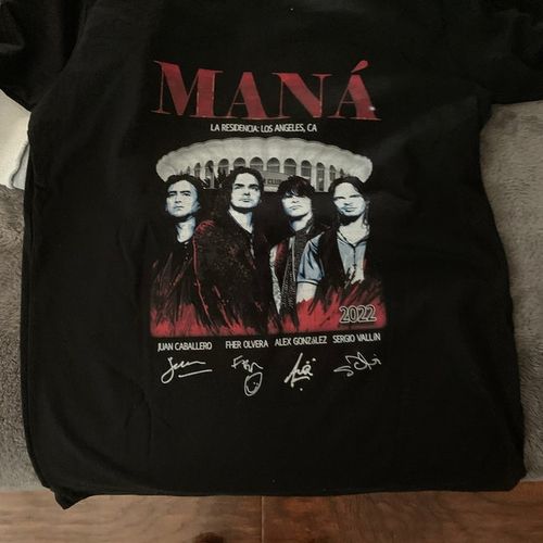 Customer photo review of Mana:  La Residencia 2022