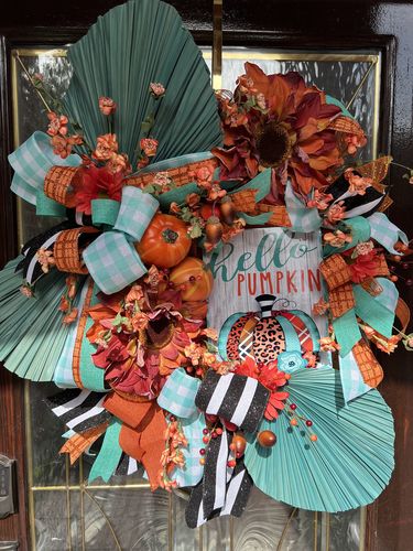 Customer photo review of Wreath Sign, Hello Pumpkin Sign, Fall Sign, 8x10" Metal Sign DECOE-856, Sign For Wreath, DecoExchange