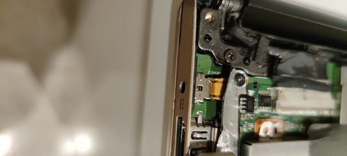 Avis photo d'un client sur DC Jack Connecteur Alimentation Pour Acer Swift SF315-52-37ER