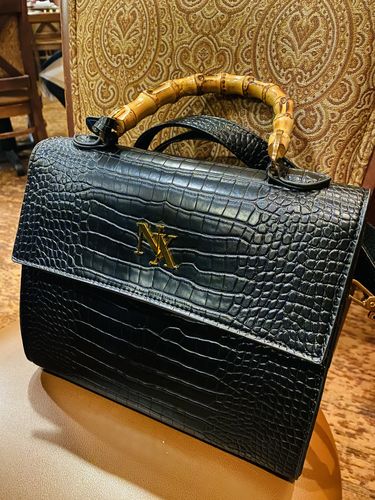 Customer photo review of The bamboo croc medium