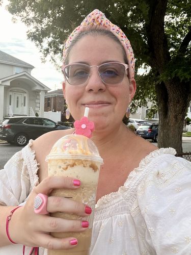Customer photo review of STRAWBERRY BIRTHDAY CAKE KNOTTED HEADBAND