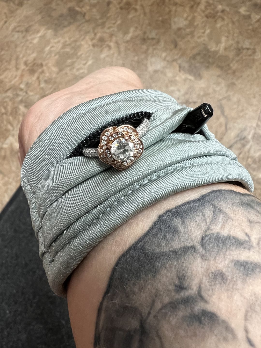 Customer photo review of Silver Fox Apple Watch Bandit