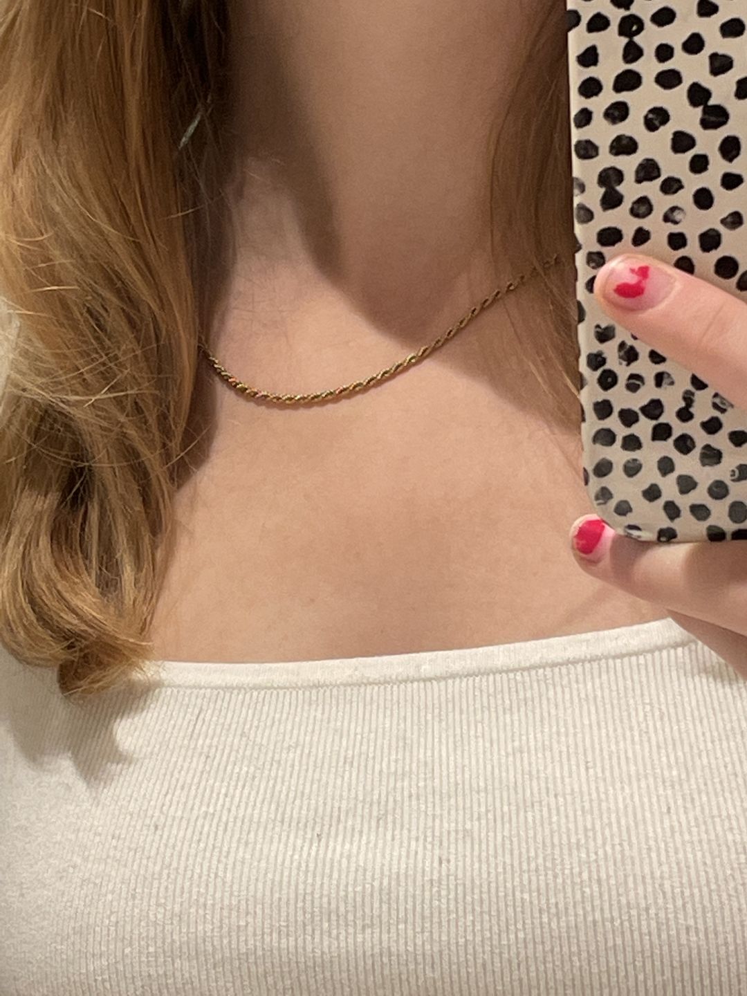 Customer photo review of Thin Romance Necklace - Gold
