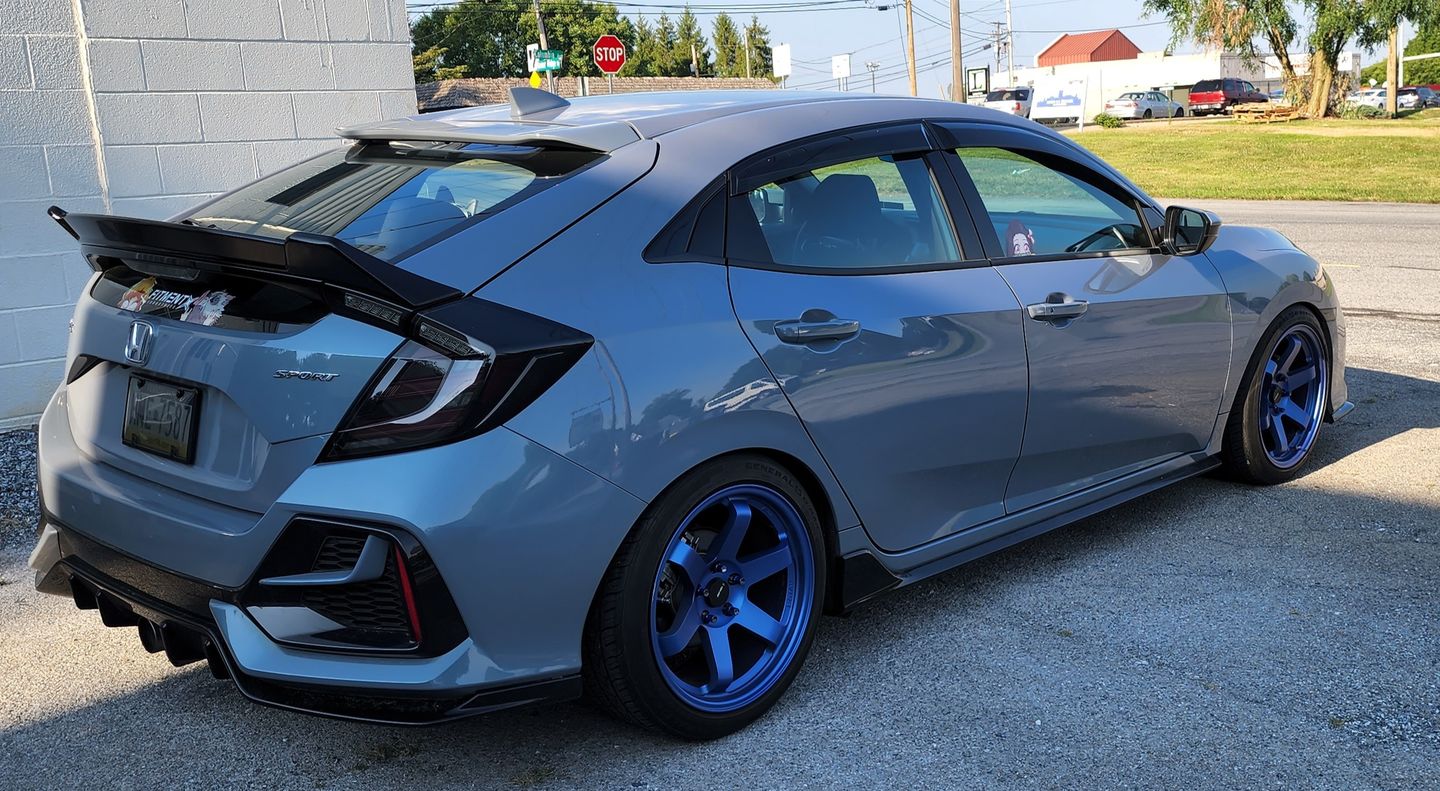 Customer photo review of Rear Spoiler Wing - Glossy Black for 2017-2020 Honda Civic Hatchback
