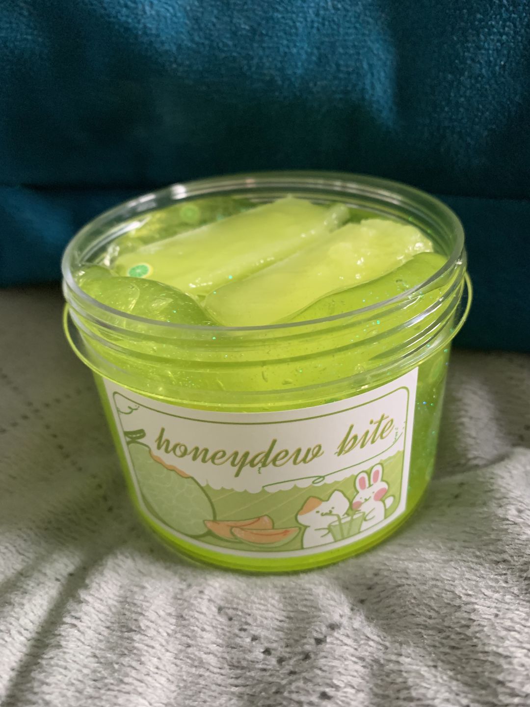 Customer photo review of Honeydrew Bite