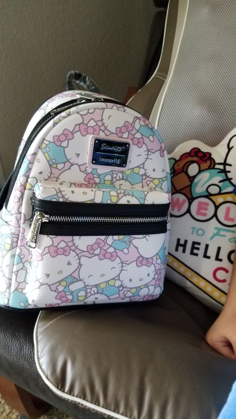 Customer photo review of 707 Street Exclusive - Loungefly Sanrio Hello Kitty Pastel Mini Backpack