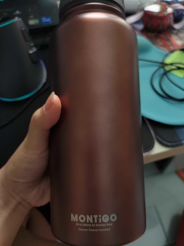 Customer photo review of 32oz Metallic Ace Bottle 950ml