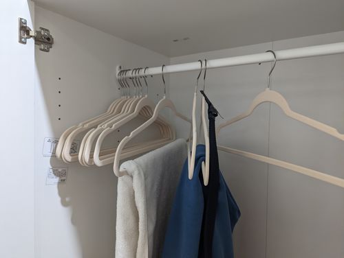 Customer photo review of Premium Non-Slip Velvet Hanger by 6's (Buy 1 Get 1)