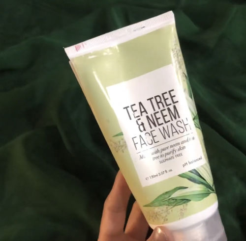 Customer photo review of Tea Tree & Neem Face Wash