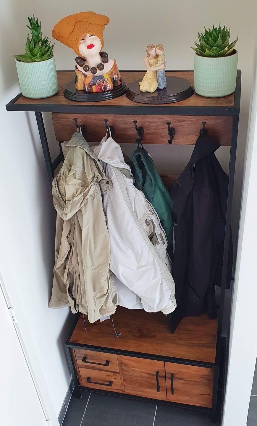 Customer photo review of Garderoberek Industrieel Design | Mangohout en Staal | 80x40x180cm