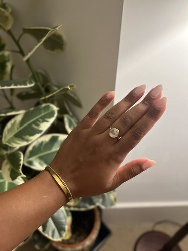Customer photo review of Irregular Moonstone Ring (Gold)