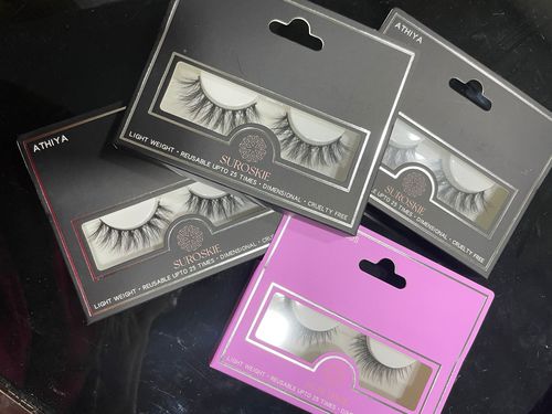 Customer photo review of Mink Eye Lashes