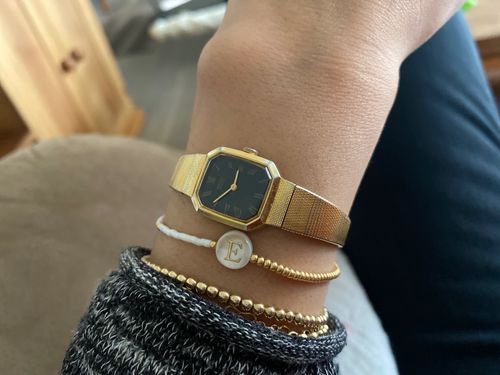 Customer photo review of Armband aus Muschelkernperlen mit Initialanhänger