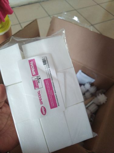 Customer photo review of Toallitas Limpiadoras 1000 pzas aprox. Fantasy Nails