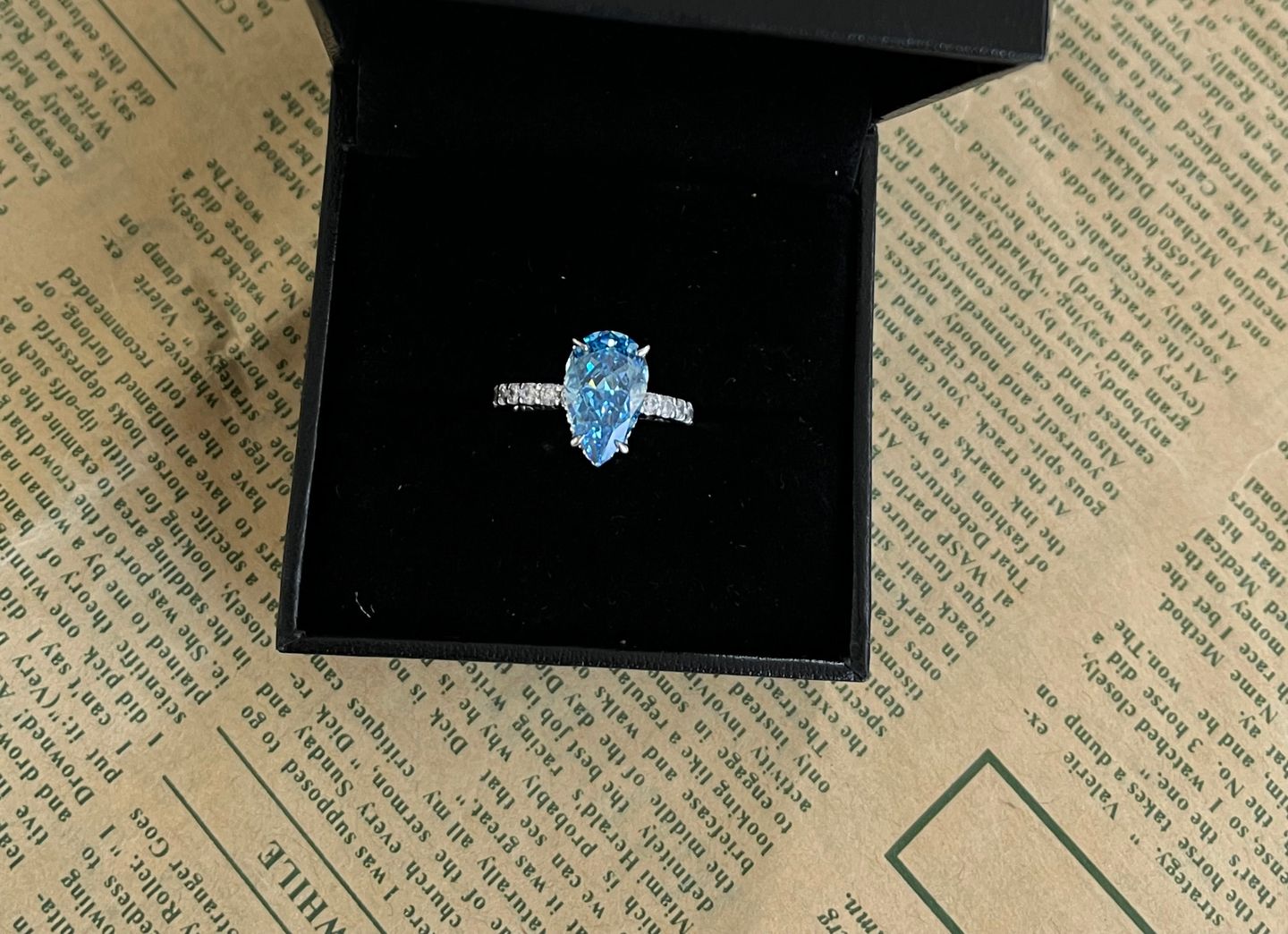 Customer photo review of Louily Unique 3.0 Carat Pear Cut Blue Sapphire Engagement Ring In Sterling Silver