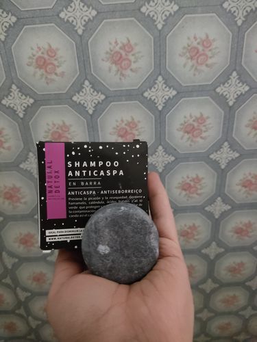 Customer photo review of SHAMPOO ANTICASPA GRASA FORMATO BARRA