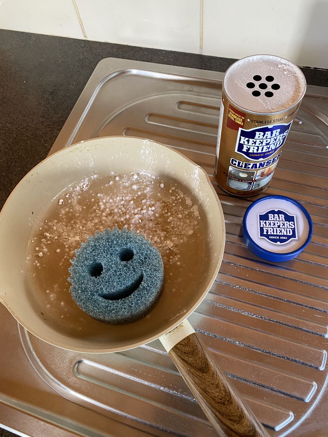 Customer photo review of Bar Keepers Friend Cleanser (Large) 595g