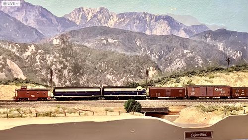 Customer photo review of BLI 6870 EMD F7B, ATSF 226B, Cat Whiskers Freight Scheme, Paragon4 Sound/DC/DCC, N