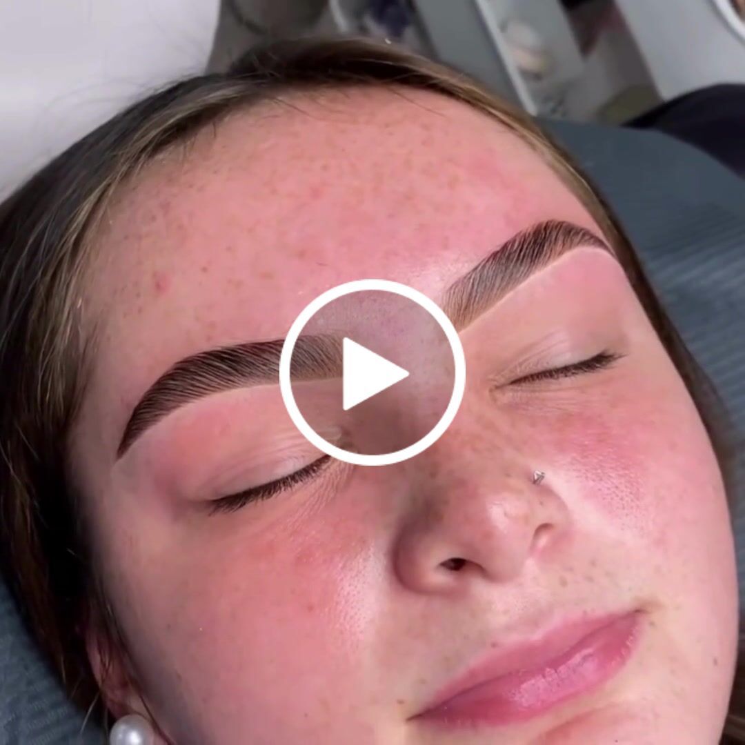 Customer video review of Signature Brow Sculpt