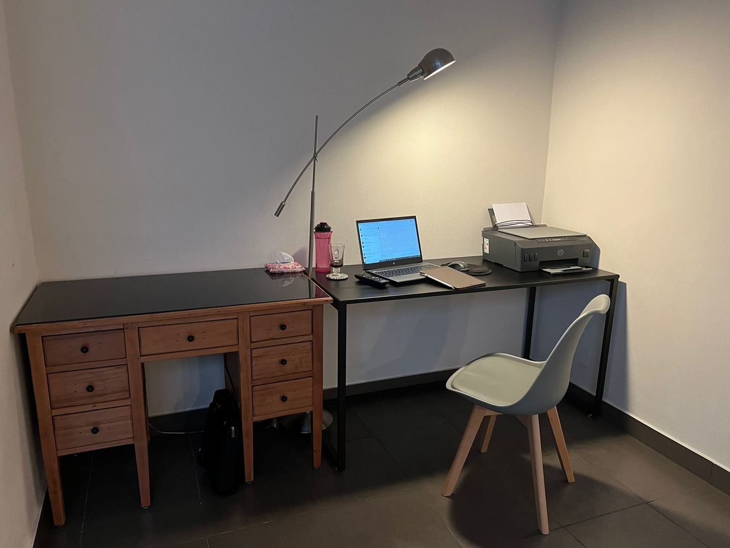 Customer photo review of Escritorio Kallfu Since 2020