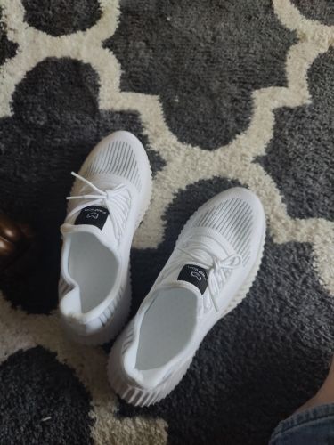 Customer photo review of Flying Woven Mens Running Sneakers