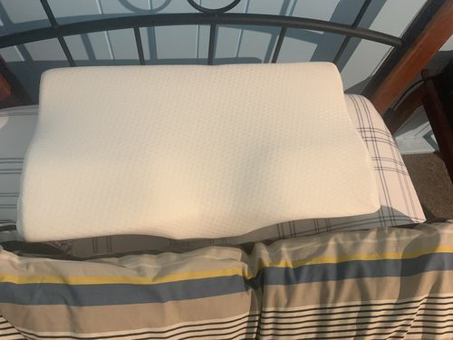 Customer photo review of Snooze Right Pillow