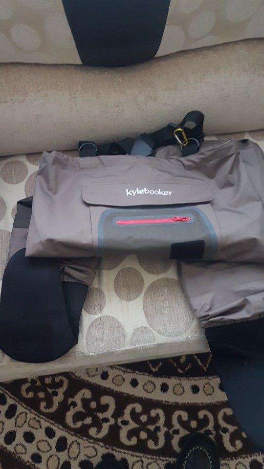 Customer photo review of Kylebooker Mens Waterproof Breathable Stockingfoot Chest Fishing Hunting Waders KB001