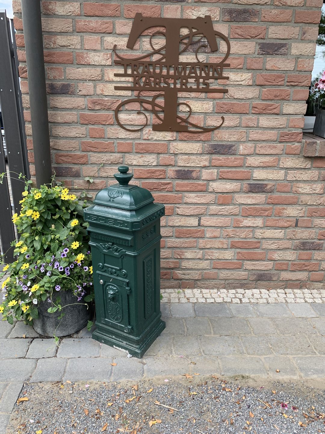 Customer photo review of Namens-Monogramm zweizeilig (personalisierbar)