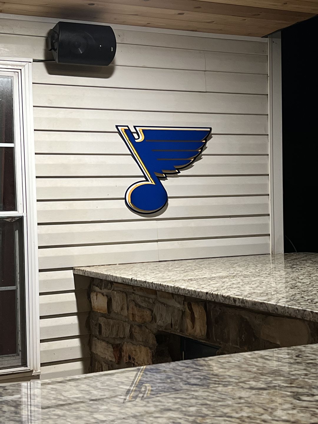 Customer photo review of Georgia Tech "Buzz" Mascot 3D Metal Wall Art
