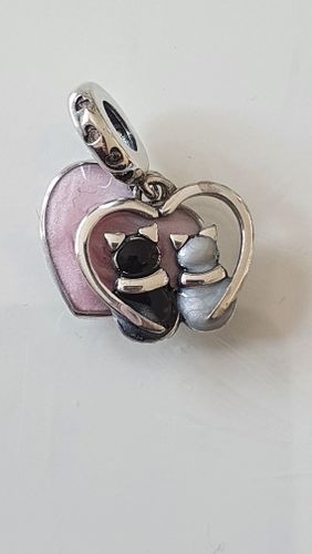 L. E. review of 925 Sterling Silver Cats and Pink Heart Charm image 1 out of 1