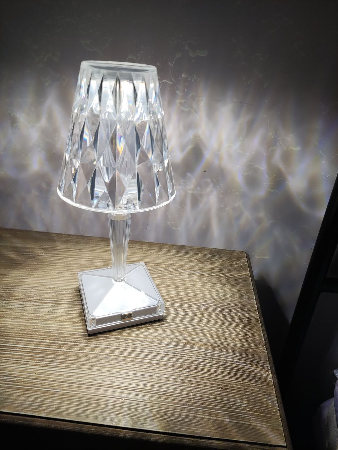 Customer photo review of Edison I - Lampada Touch,Wireless e Ricaricabile