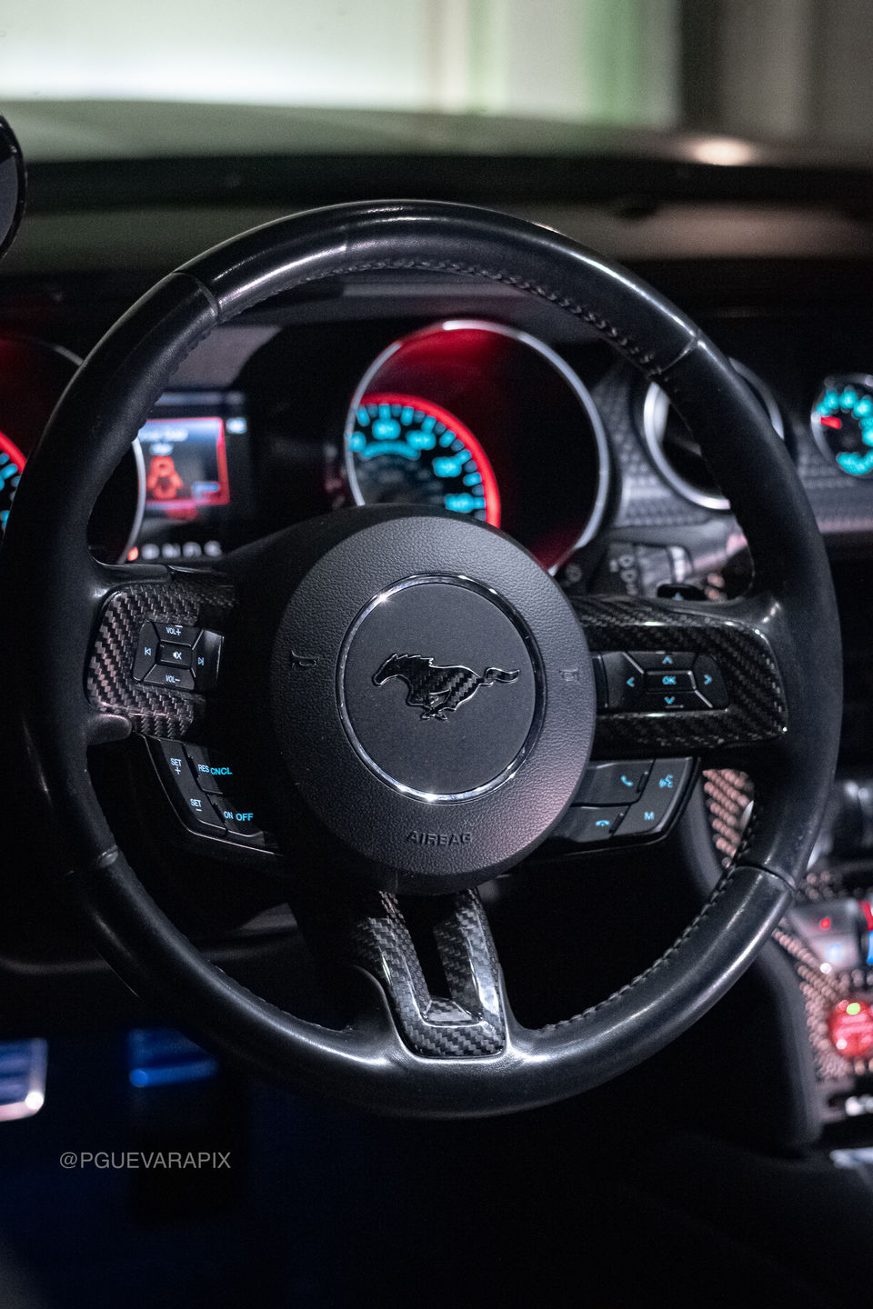 Customer photo review of 3pcs Carbon Fiber Steering Wheel Chrome Delete Cover For Ford Mustang 2015-2022