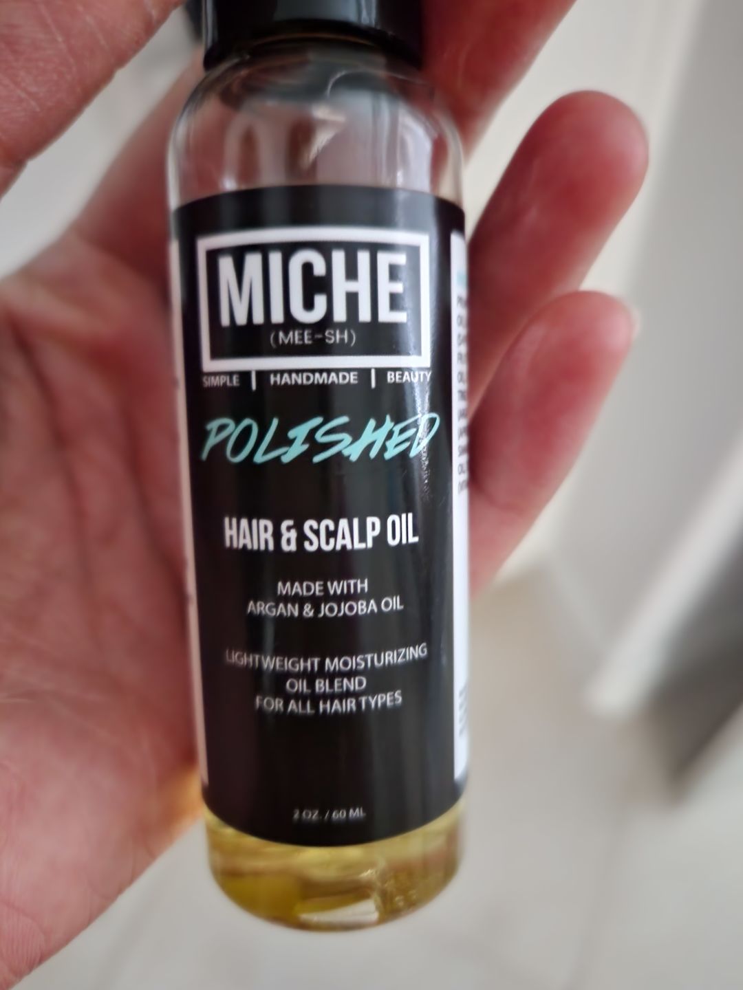 Customer photo review of POLISHED Hair & Scalp Oil
