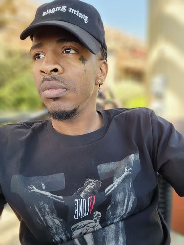 Customer photo review of VLONE X Saint religious figures big V print T-Shirt