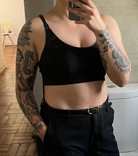 Customer photo review of Bralette Cuello Redondo Negro