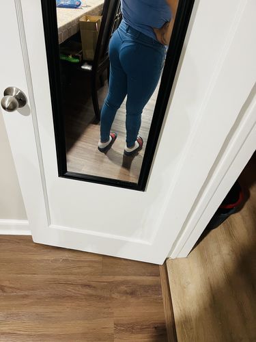 Customer photo review of Greece Butt Lift Skinny Jeans 2084