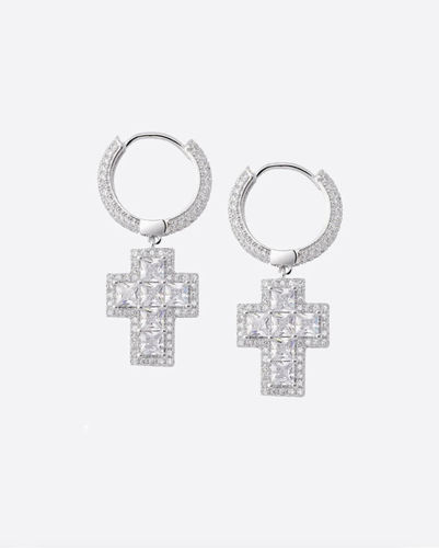 Customer photo review of FROZEN CROSS. - WHITE GOLD