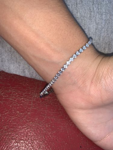 Customer photo review of Bracciale Diamond Tennis - Silver