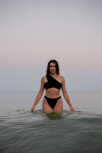 Customer photo review of Jingū Bikini Top