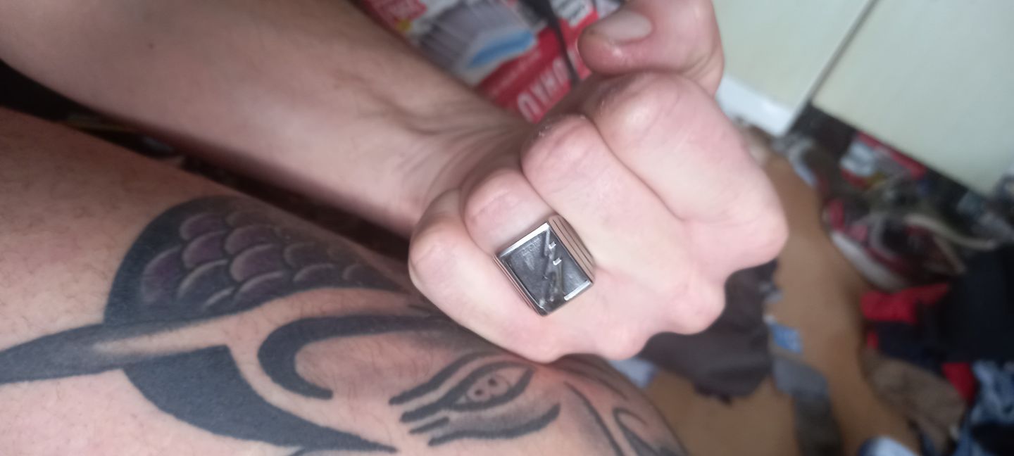 Customer photo review of LIGHTNING.