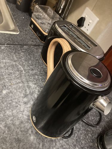 Customer photo review of Swan Black Cordless Kettle & 2 Slice Toaster & Egg Boiler