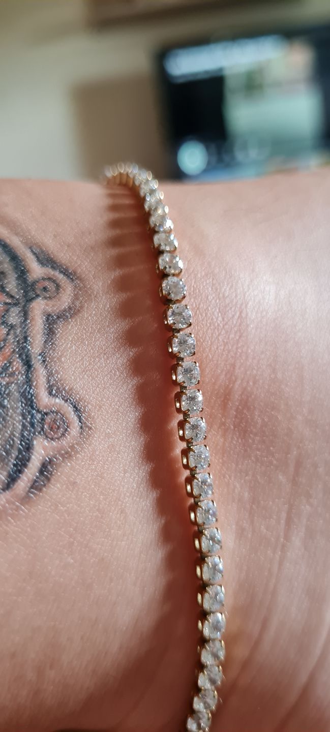 Customer photo review of Tennis Fußkette | 18K vergoldet