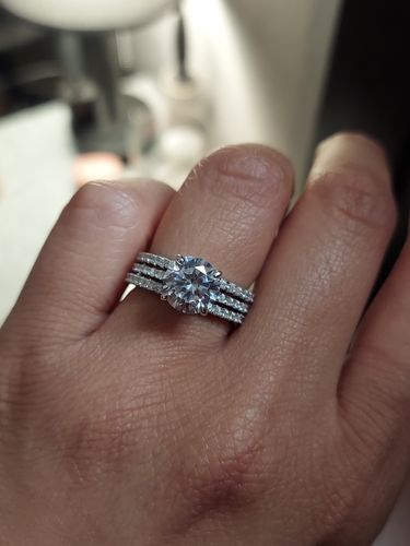 Customer photo review of Solitaire Hidden Halo 2.7ct CZ Ring Set in Sterling Silver
