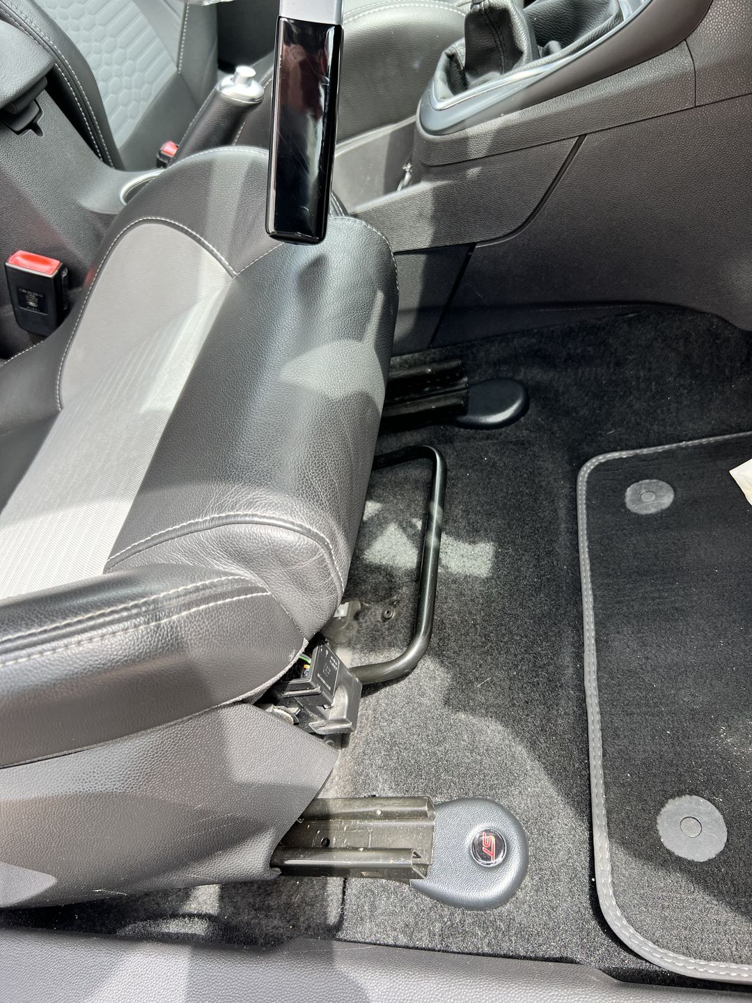 Customer photo review of Seat Rail End Covers - Mk7/7.5 Fiesta