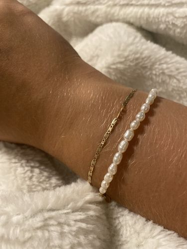 Customer photo review of Freshwater Pearl Bracelet
