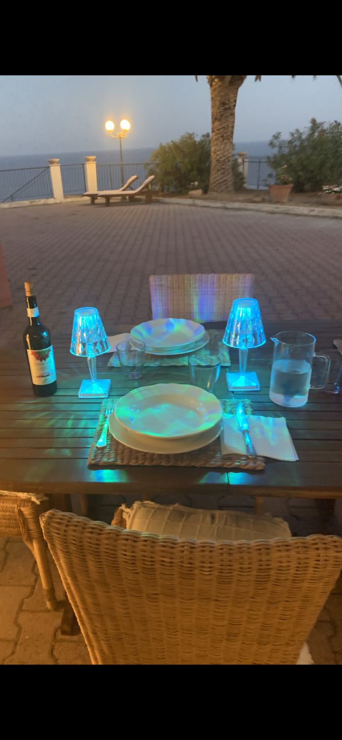 Customer photo review of Edison I - Lampada Touch,Wireless e Ricaricabile