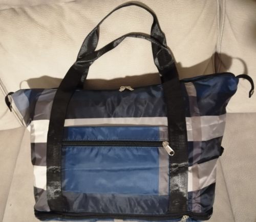 Customer photo review of VUSHOO - 2022 Nouveau design sac de voyage pliable