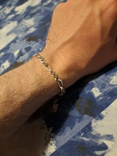 Customer photo review of 5mm Men's 925 Sterling Silver Figaro Link Chain Bracelet